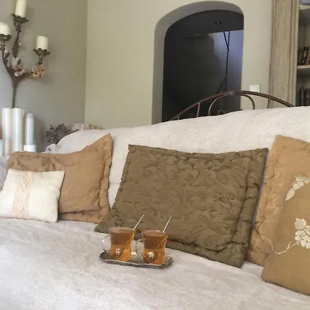 Les Vieux Murs 4* Montfort (Alpes-de-Haute-Provence)