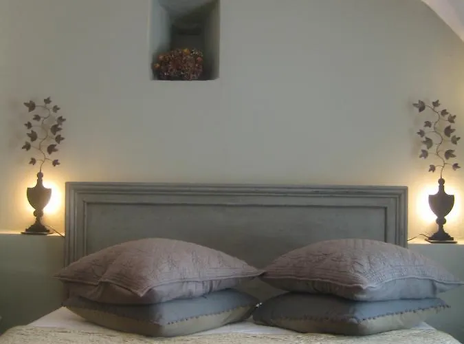 לינה וארוחת בוקר Les Vieux Murs Montfort (Alpes-de-Haute-Provence)