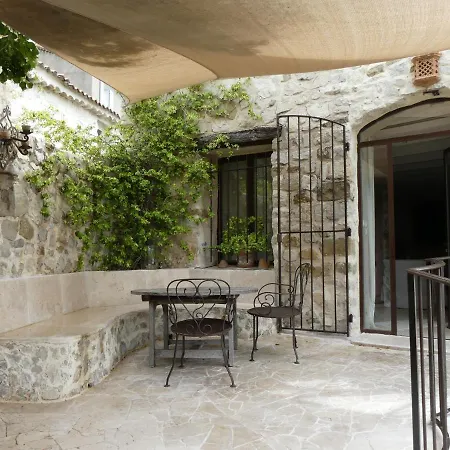 Bed & Breakfast Les Vieux Murs *