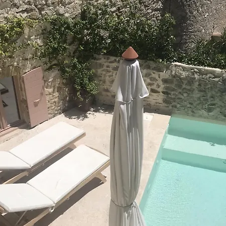 Les Vieux Murs 4* Montfort (Alpes-de-Haute-Provence)