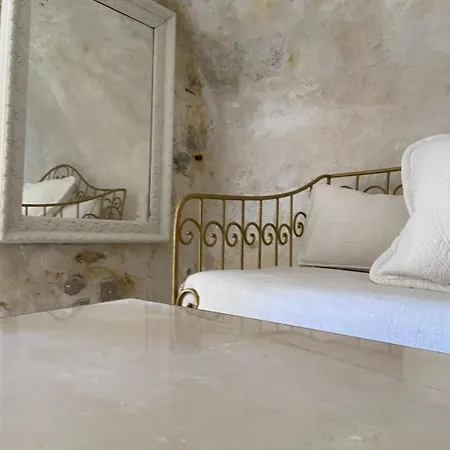 Les Vieux Murs 4* Montfort (Alpes-de-Haute-Provence)