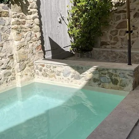 Les Vieux Murs 4* Montfort (Alpes-de-Haute-Provence)