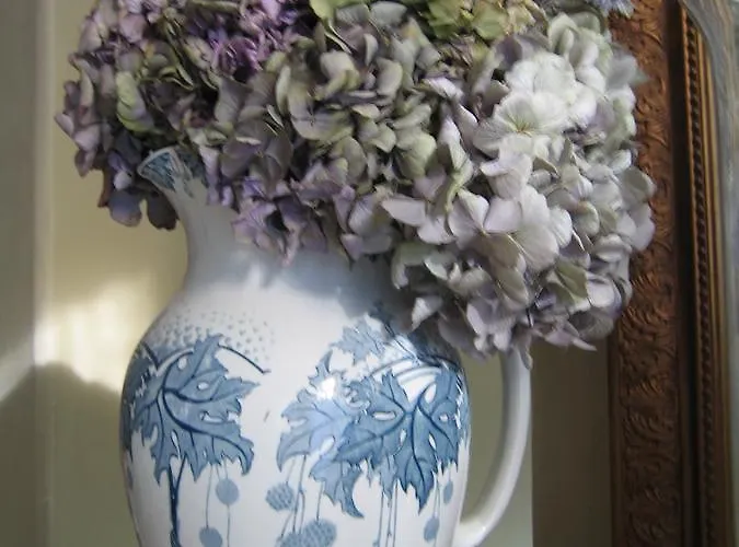 فندق مبيت وإفطار Les Vieux Murs 4*